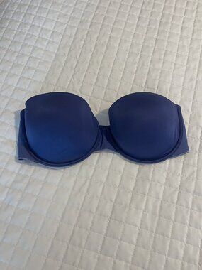 Victoria’s Secret Strapless Bra Navy Blue 32D Underwire